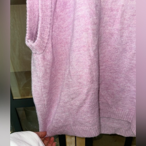 H&M sweater vest lavender knit sleeveless wool pastel oversized vneck - Picture 5 of 6